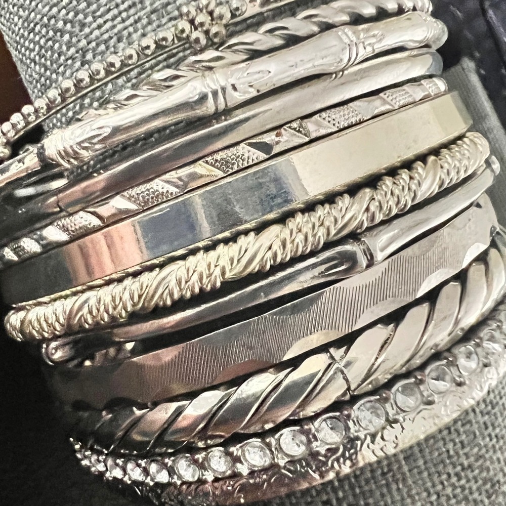 12 Vintage-Now Silver Tone Textured Stackable Bangle Bracelet Set  7-8 Indie
